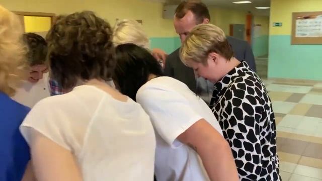 Выступление родителей, школа Марьина Роща, выпуск 2022 смотреть онлайн