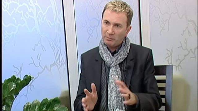 Совет от стилиста и аналитика моды Константина Богомолова - Как выглядеть молодым, а не моложавым? смотреть онлайн