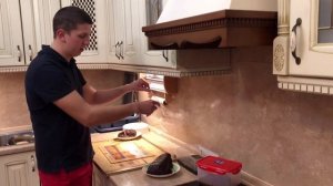 Как вкусно приготовить мясо лося и кабана. Ростбиф из лося. Запечённая нога кабана.