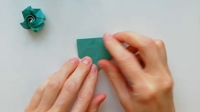 Красивые Оригами Розы из Бумаги. Без клея и Без ножниц. 3D Цветы из бумаги легко. смотреть онлайн