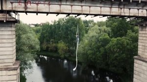 Air Dance Moscow artist. Гимнасты на воздушных полотнах покорили 30-метровый мост