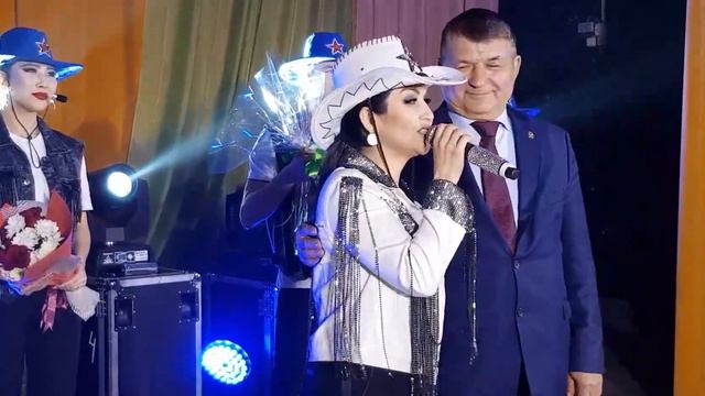 Ильсия Бадретдинова рассказывает, как продавала масло во дворе смотреть онлайн