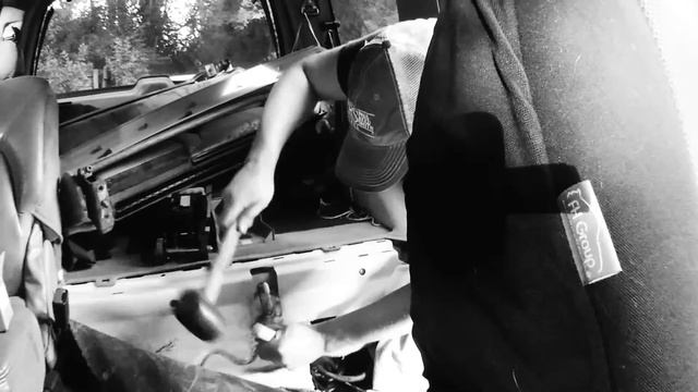 1998 ford expedition fuel pump trap door. смотреть онлайн