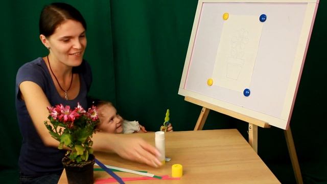 Учимся резать ножницами.