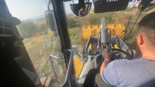 Услуги Погрузчика Расчистка участка,Работа на фронтальном погрузчике Xcmg Lw300kn