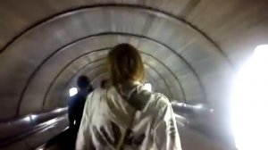Эскалатор остановился