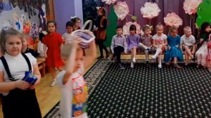 Театрализованная постановка в детском саду. С.Я.Маршак "Багаж"