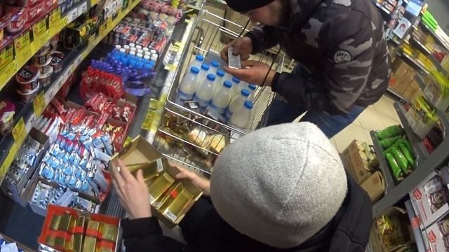 Просрочка в Пятерочке. Спасение людей от просрочки под Новый Год.
