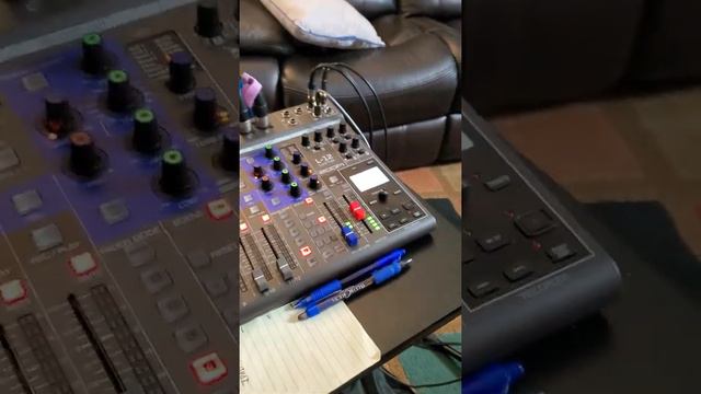 In Ear Monitoring with the Zoom Livetrack 12 смотреть онлайн