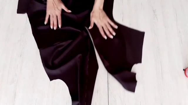 Шьем трикотажное платье с перекрутом.  Сложное просто!