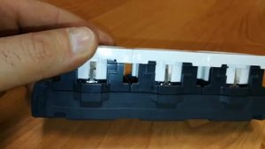 Legrand 077603 Розетка Mosaic 3х2К+3, с защитными шторками 1