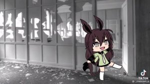 гача лайф меме танцы на стеклах ?