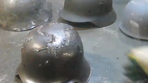 Немецкий шлем модели М- 42. Реставрация в металле. Часть первая- видео/German helmet model M - 42.