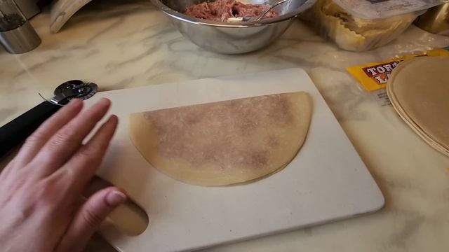КАК БЫСТРО ПРИГОТОВИТЬ ЧЕБУРЕКИ