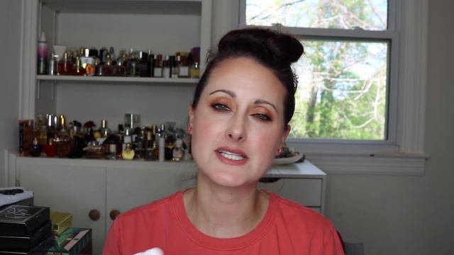 White Floral Perfumes In My Collection смотреть онлайн