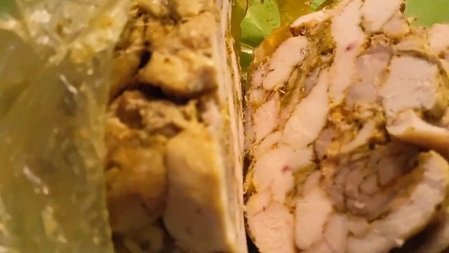 Купили дом в глубинке. Жизнь на два региона. Чем занимается наш папа... смотреть онлайн