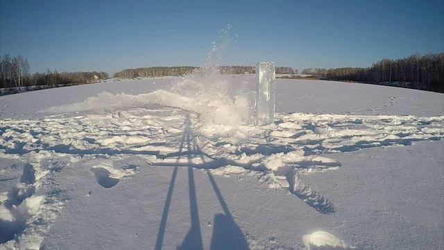 Сравниваем ВПО-221 9,6/53 Ланкастер и .223 калибр на пробитие по ледяным блокам смотреть онлайн