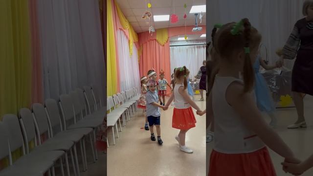 Детский сад праздник осени . Группа Фантазёры! ? смотреть онлайн