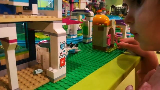 8 МАРТА! Праздник у девчат?ВЛОГ/Малыши Карандаши смотреть онлайн