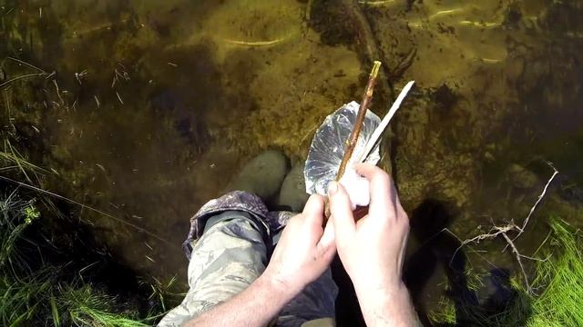 Кипятим воду в пакете. Курс выживания. смотреть онлайн