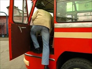 тест-драйв ЛАЗ-695 Львiв