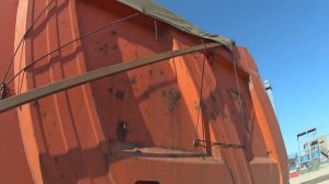 большегруз 40 рус щемит обочечников в Москве а я в Новомосковске высыпал асфальт примо на дорогу