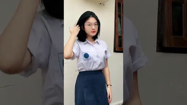 adeknya Masih smp