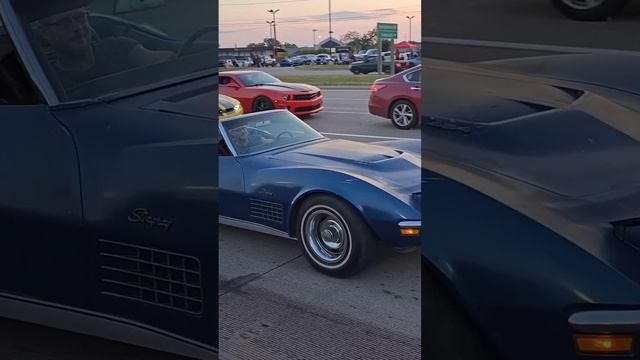 Chevrolet Corvette Stingray C3 Classic Car Drive By Engine Sound Fort Street Cruise 2023