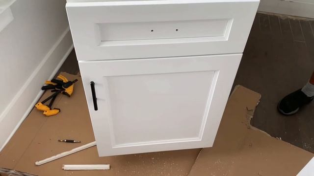 Кухонные шкафы от производителя, качество, цены, сроки…строим в Америке, ремонт кухни в США смотреть онлайн