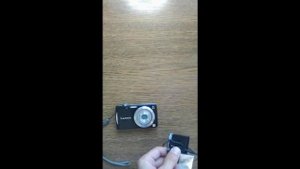 Замена батарейки фотоаппарата на стандартный элемент Li-ion.