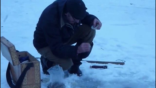 Кормушка для зимней рыбалки со льда подлёдный лов рыбы