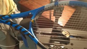 BABOLAT PURE DRIVE 16*19. Перетяжка струн на теннисной ракетке.