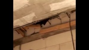 РАЗВОДКА ПО ПОТОЛКУ! Электрика своими руками  Часть 3