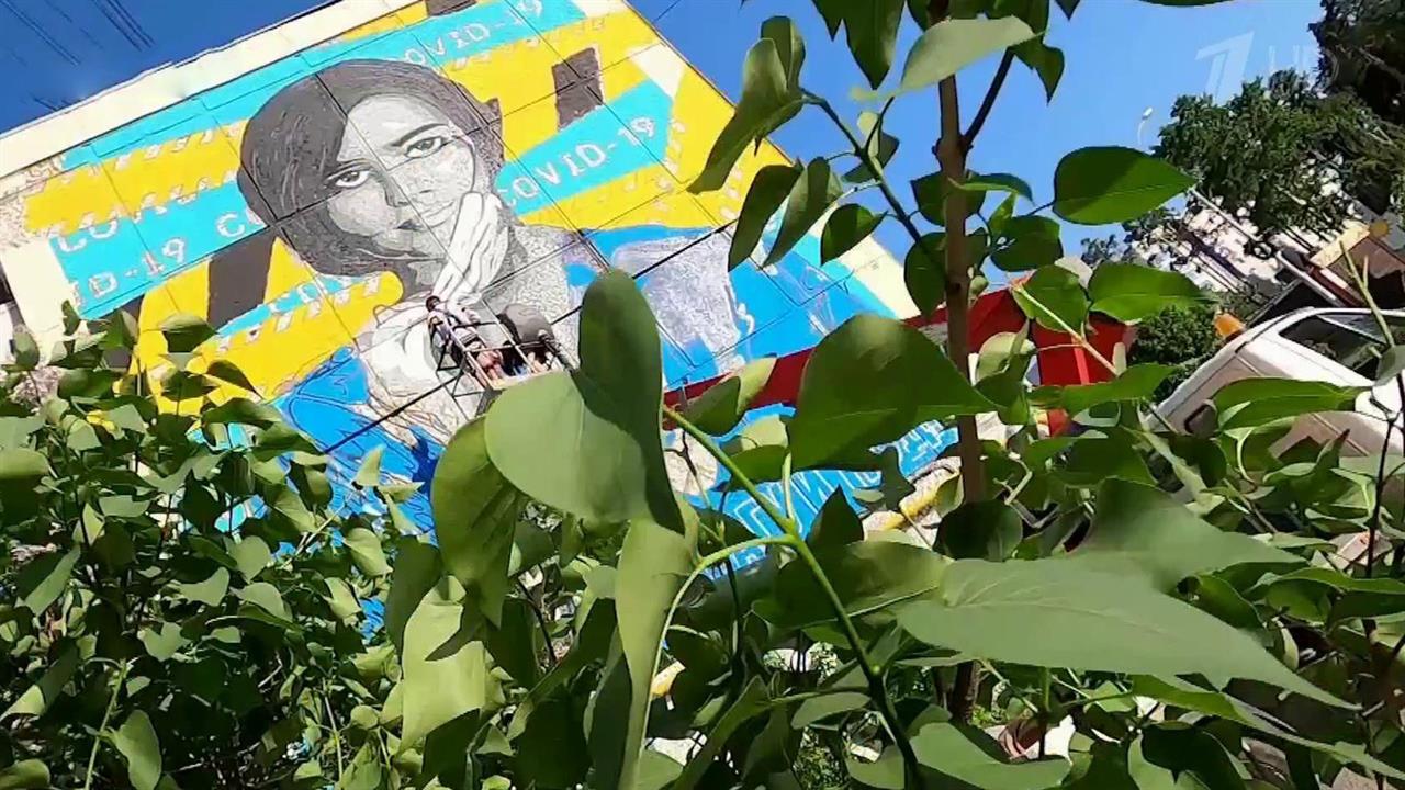 Чтобы поддержать медиков, в Екатеринбурге объединились волонтеры, бизнес и люди искусства