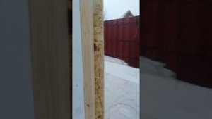 Домик для зимней рыбалки на льду.