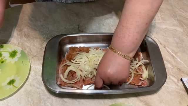 Горбуша в духовке под шубой