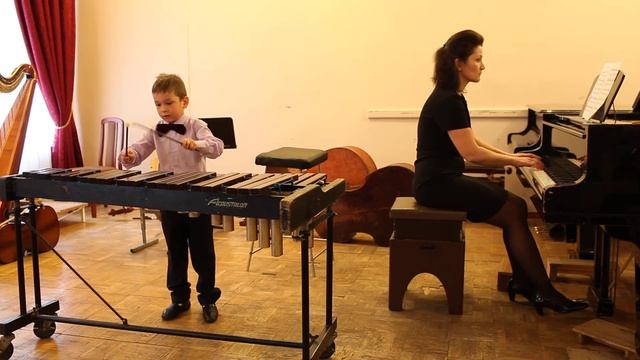 Уваров Георгий, ксилофон. С.В.Рахманинов "Итальянская полька" смотреть онлайн