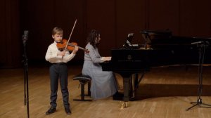 P.Tchaikovsky - Russian dance from Swan Lake Aleksandr Kolesnikov - violin