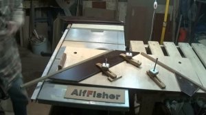 Каретка на циркулярку - для реза под 45°