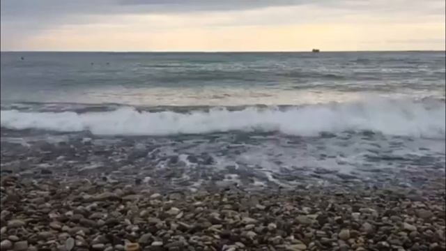 Центральный Городской пляж в Туапсе. Развлечения, пляжи и достопримечательности Туапсе смотреть онлайн