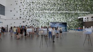 Поэтический флешмоб в аэропорту Симферополь в честь 203-летия Айвазовского