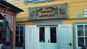 Как выглядит Юрмала!Недвижимость упала!Туристов нет!Дача Брежнева