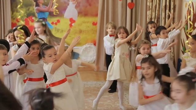 Лучший утренник ДЕНЬ МАТЕРИ ЧАСТЬ 2. 53 сад г. Махачкала смотреть онлайн
