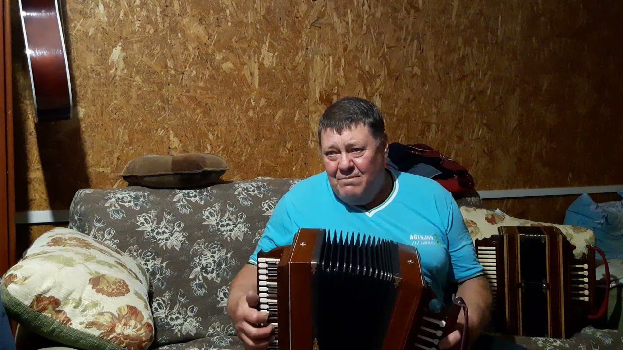 ИВАН СОБОЛЕВ ЗАМЕЧАТЕЛЬНО ИГРАЕТ на любимой роялке мастера Перегудова, вместе они поют и радуют нас! смотреть онлайн