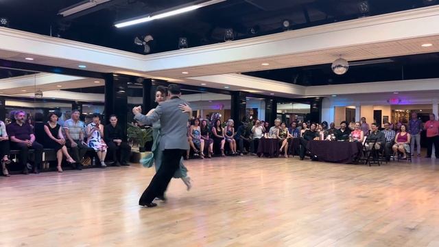 Anna León and Cristian Bravo (2/3) Jugando, Jugando - Milonga Rouge at Atomic Ballroom OC смотреть онлайн