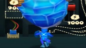 Нолик танцует под песню Опа