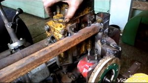 Механизм прочистки клапана гидрораспределителя  (36).