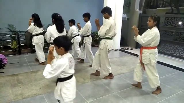 Kata training for beginners of DTS CLUB смотреть онлайн