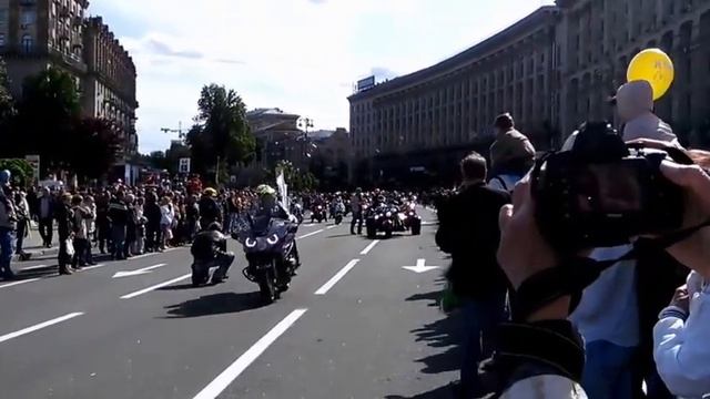 Байкеры на дорогах = харле девидсон смотреть онлайн