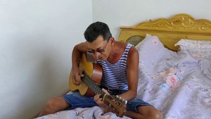 я пил вчера у генерала ФСБ.